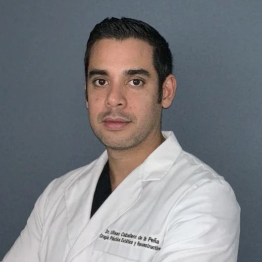 Dr. Jhonny Arce
